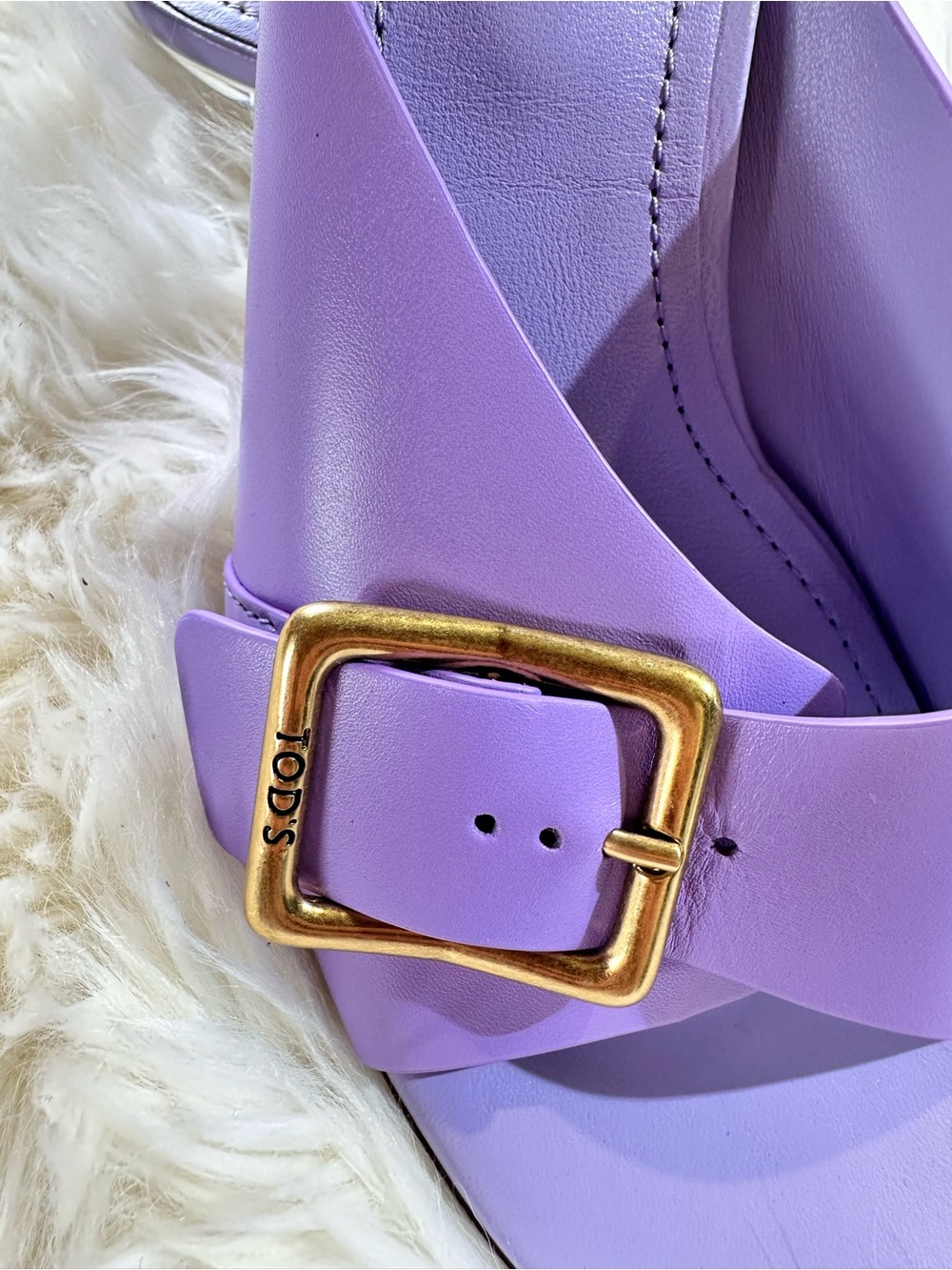 TOD’S Lavender Leather Mule Sandals with Sculptural Plexi Heel - Picture 8 of 15